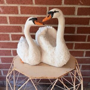 Touch Of Class‎ Two Swans Statue